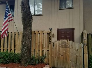 5092 S University Dr, Davie, FL 33328