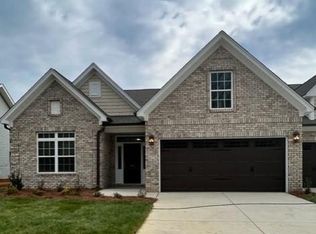 1069 Stowe St, Burlington, NC 27215