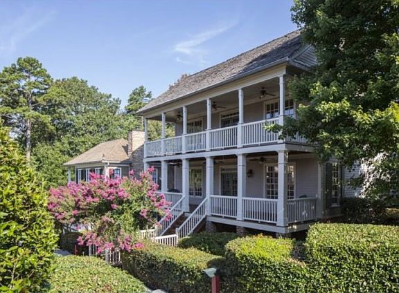 2nd image of 399 Waterfront Park Ln