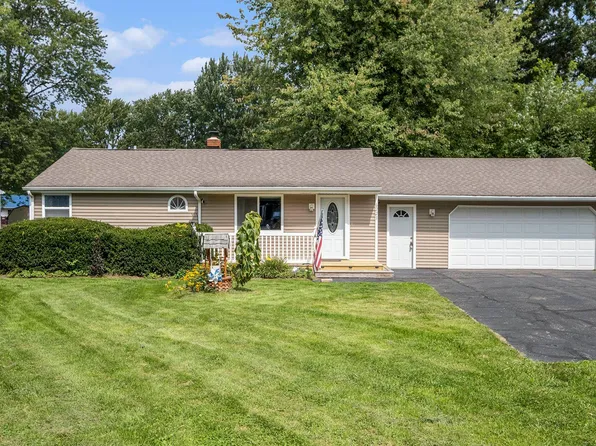 6223 Sandy Ln, Burton, MI 48519