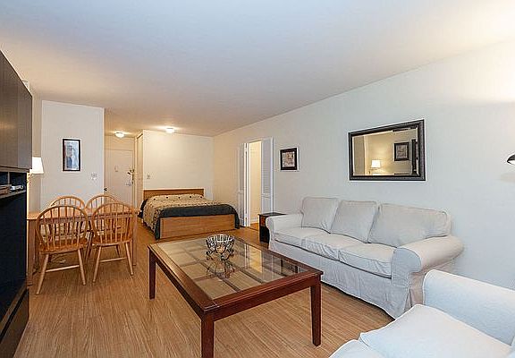 5th image of 330 E 49th St APT 5L