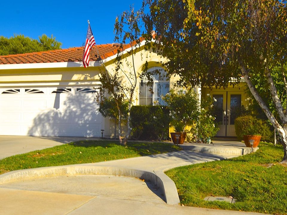 1st image of 476 Avenida Valencia