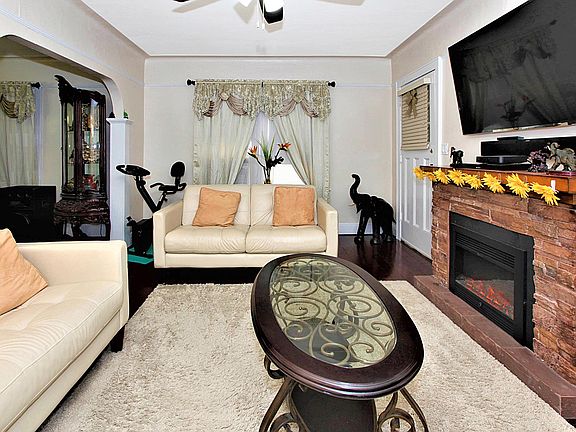 3rd image of 9524 240th St