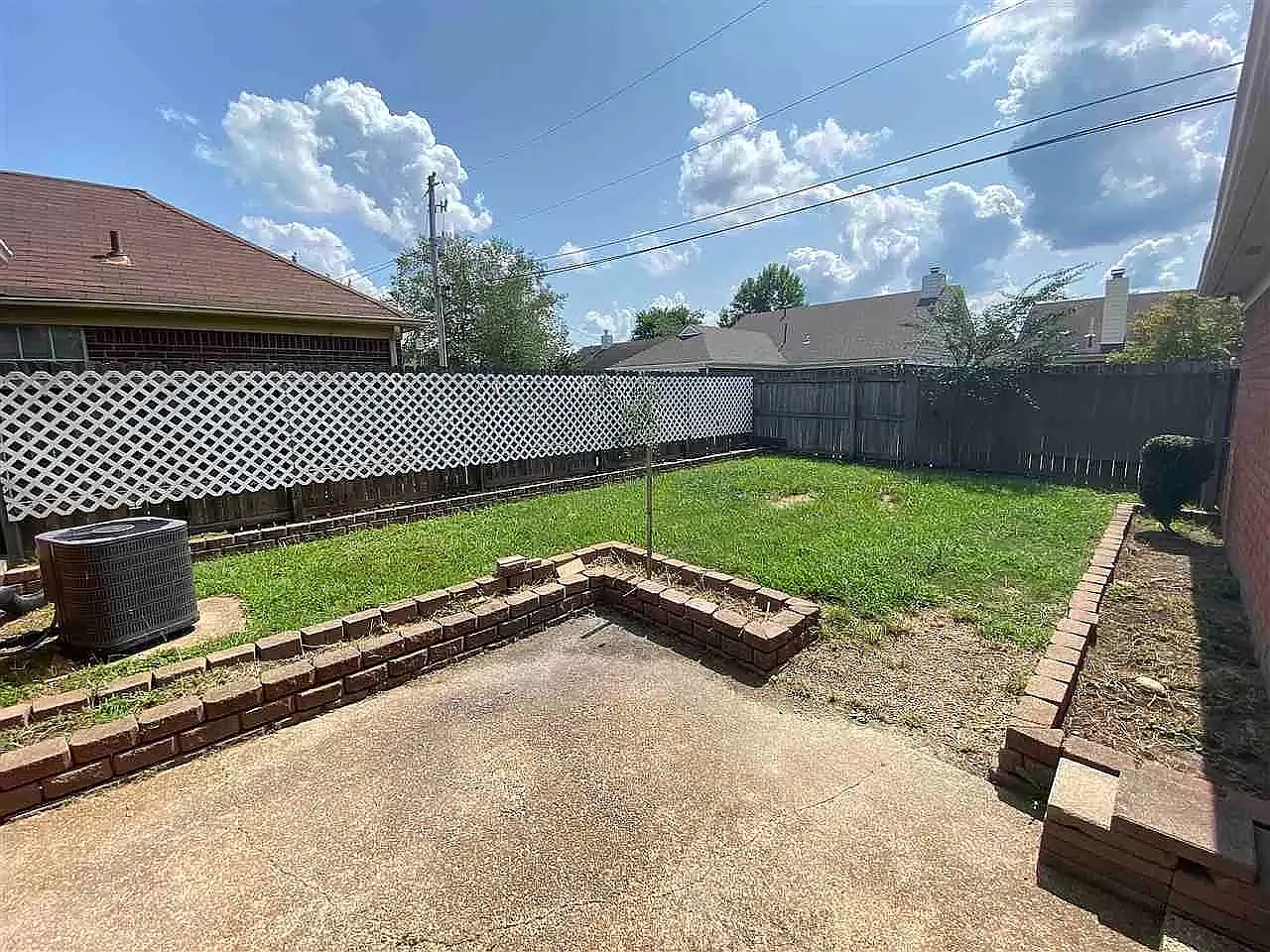 3 bed, 1184 sqft, $1,500 — Photo 3
