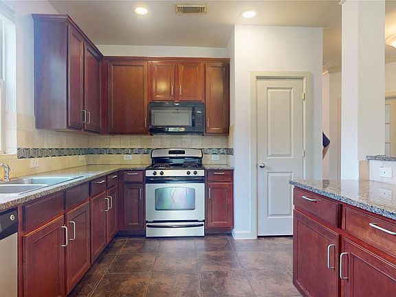 4th image of 195 Copper Stream Ln