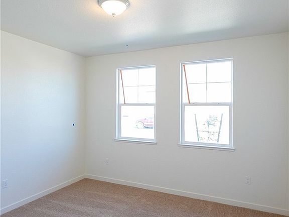 5th image of 104 Squaw Valley Dr