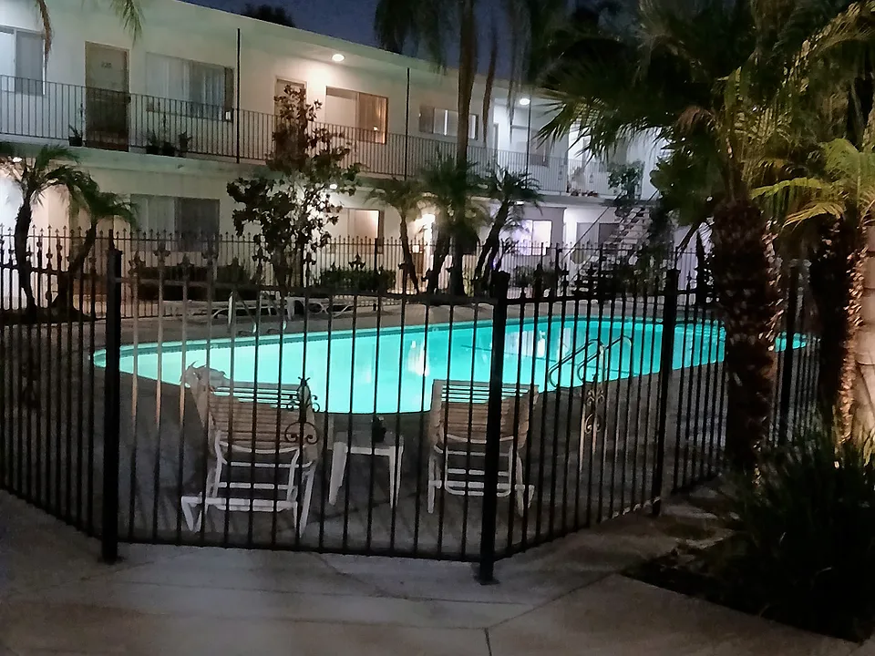 Crestwood Apartments