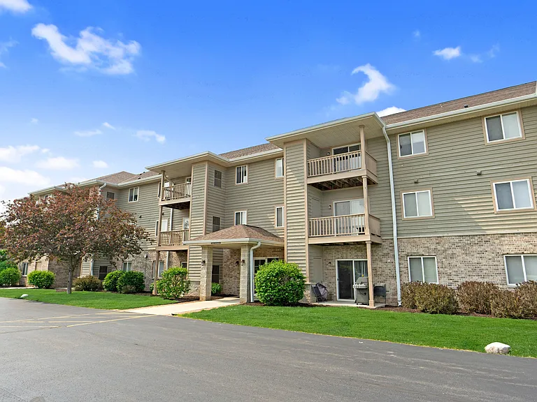 Saddlebrook Resident Building Exterior