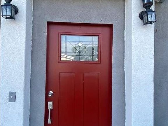2nd image of 8221 Holmes Ave
