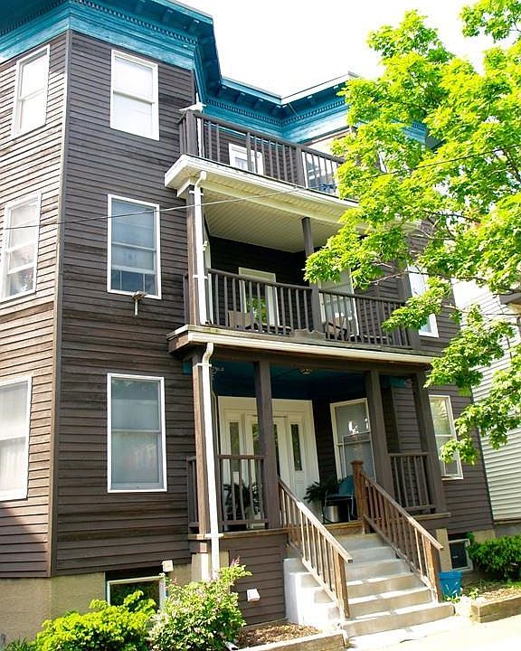 1st image of 36 Cutler St APT 3