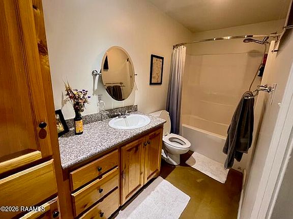 3rd image of 108 Nouveau Ln