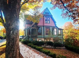 44 Prospect Ave, Eureka Springs, AR 72632