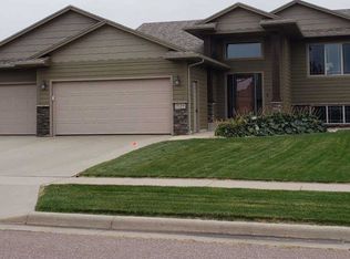 3129 S Triple Play Ave, Sioux Falls, SD 57110