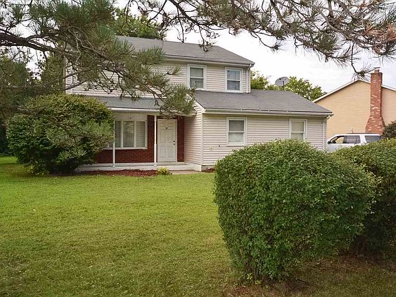 3rd image of 56 McDonald Dr