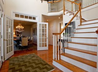 10 Red Roof Dr, Port Chester, NY 10573