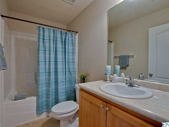 5th image of 221 Shadow Cove Dr SW