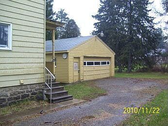 2nd image of 38 E Hanover St