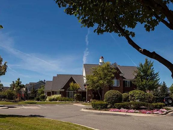 2nd image of 45464 Elmwood Cir #45490