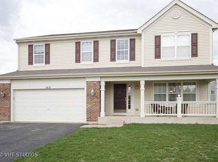 1451 Beachview Rd, Hampshire, IL 60140