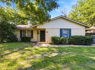 912 Sycamore St, Commerce, TX 75428