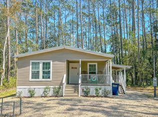 343 25th Ave, Apalachicola, FL 32320
