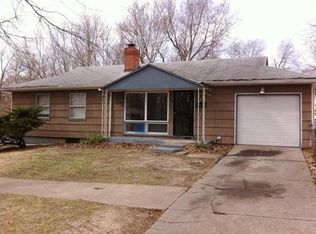4126 Vineyard Rd, Kansas City, MO 64130