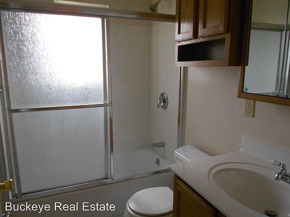 5th image of 1382 Highland St APT B1