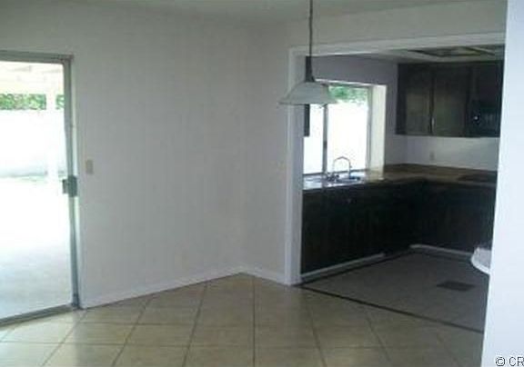 4th image of 823 N Hamilton Blvd