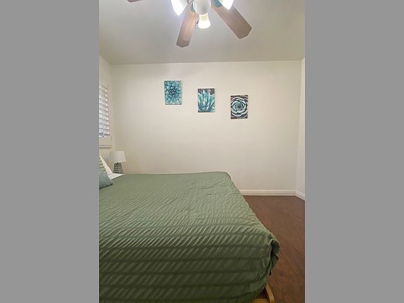 3rd image of 11922 Springdale St