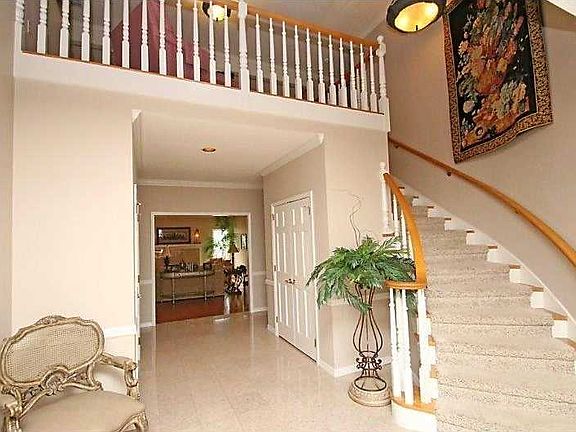 4th image of 2910 W Seminole Dr
