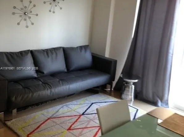 2740 SW 28th Ter APT 304, Miami, FL 33133