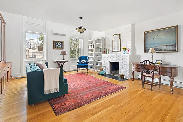 Sold by Compass | media 1