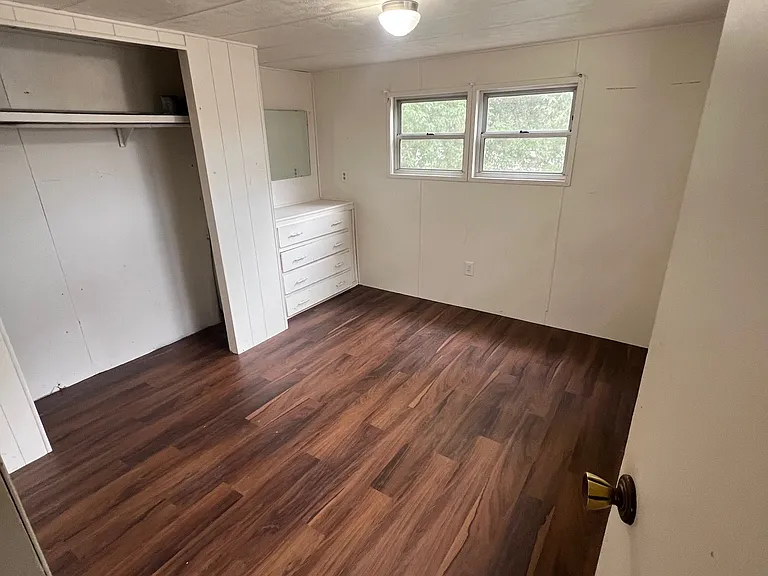 819 Frances Dr — Photo 4