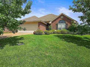 609 Oakleigh Pl, Brandon, MS 39047