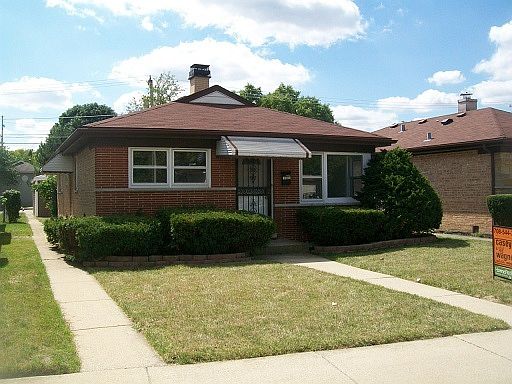 1st image of 3404 Saint Paul Ave