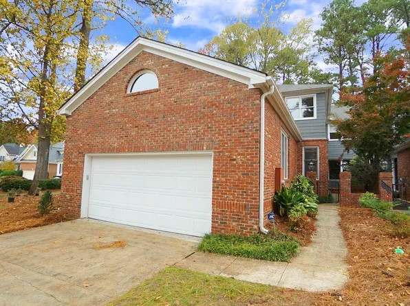 108 Greensview Dr, Cary, NC 27518