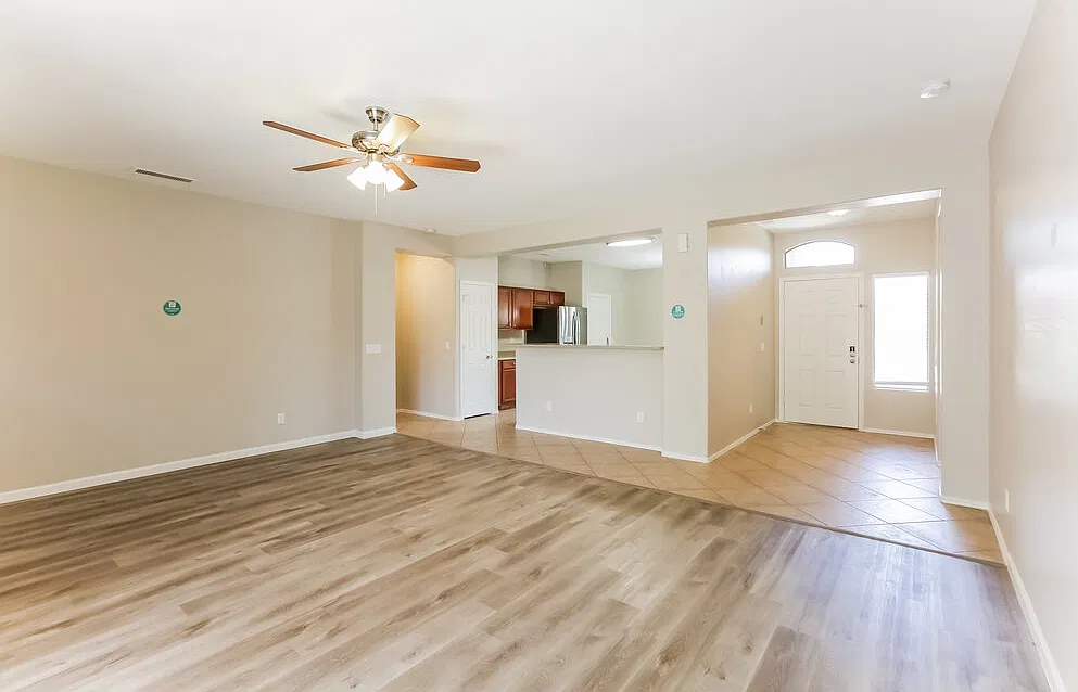 3 bed, 2.0 bath, 1597 sqft, $2,180 — Photo 3