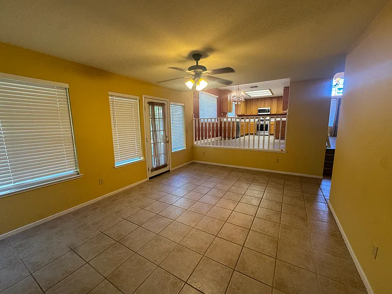 5539 Laguna Park Dr — Photo 8