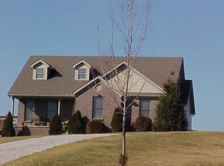 134 Raven Dr, Berea, KY 40403
