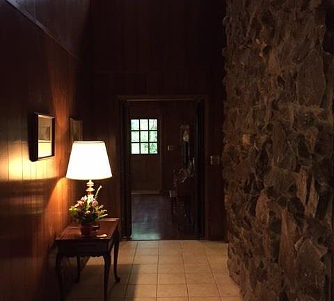 3rd image of 4003 Robin Hood Ln