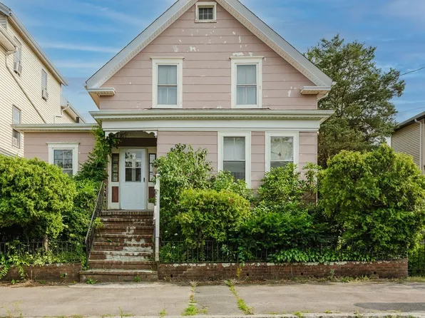 194 Coffin Ave, New Bedford, MA 02746