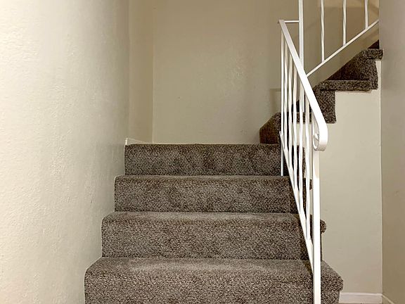 2nd image of 3741 Palos Verdes Way