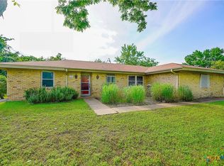 202 Mulberry Ave, Gatesville, TX 76528