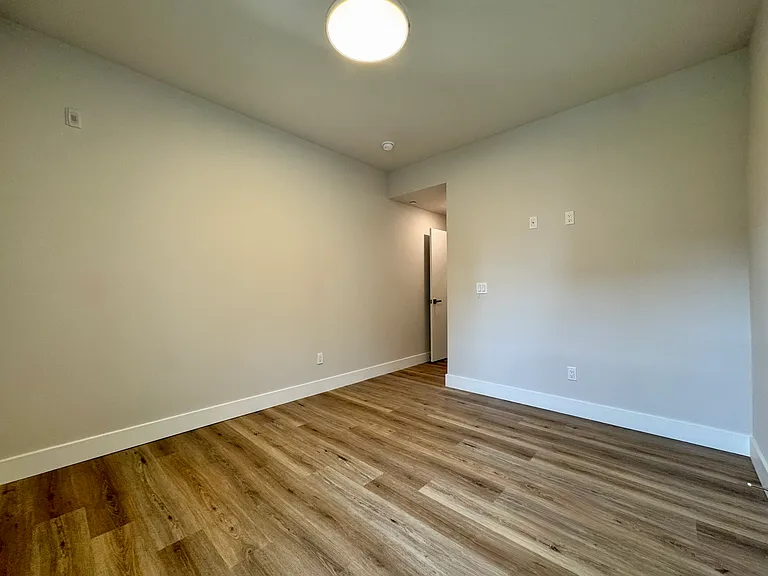 5222-24 Chester Ave #4 — Photo 26