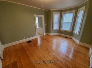 87 Cherry St #2, Waltham, MA 02453