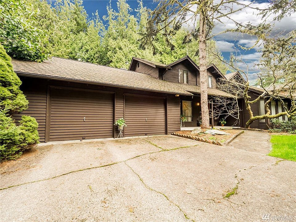 1st image of 1540 Sycamore Dr SE