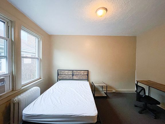 2nd image of 3563 Beechwood Blvd #3563
