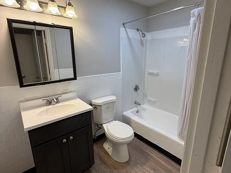 2 Woodlawn St #2 — Photo 4
