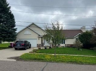 2004 5th Ave SW, Rochester, MN 55902