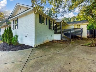 2911 Glenwood Ave SE, Atlanta, GA, 30317